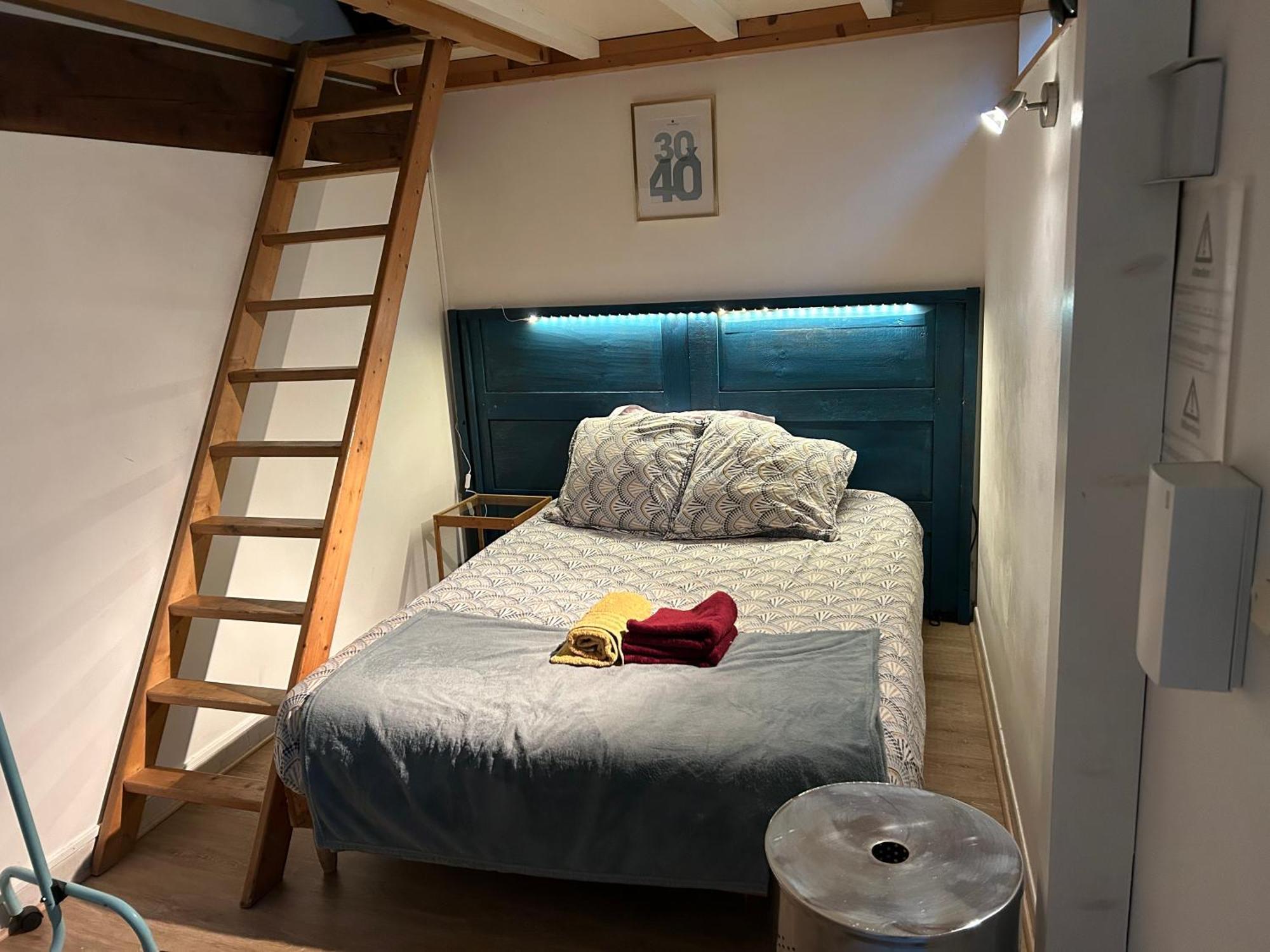 Le Saint-Lazare Appartement Au Calme Intra Muros 아비뇽 외부 사진