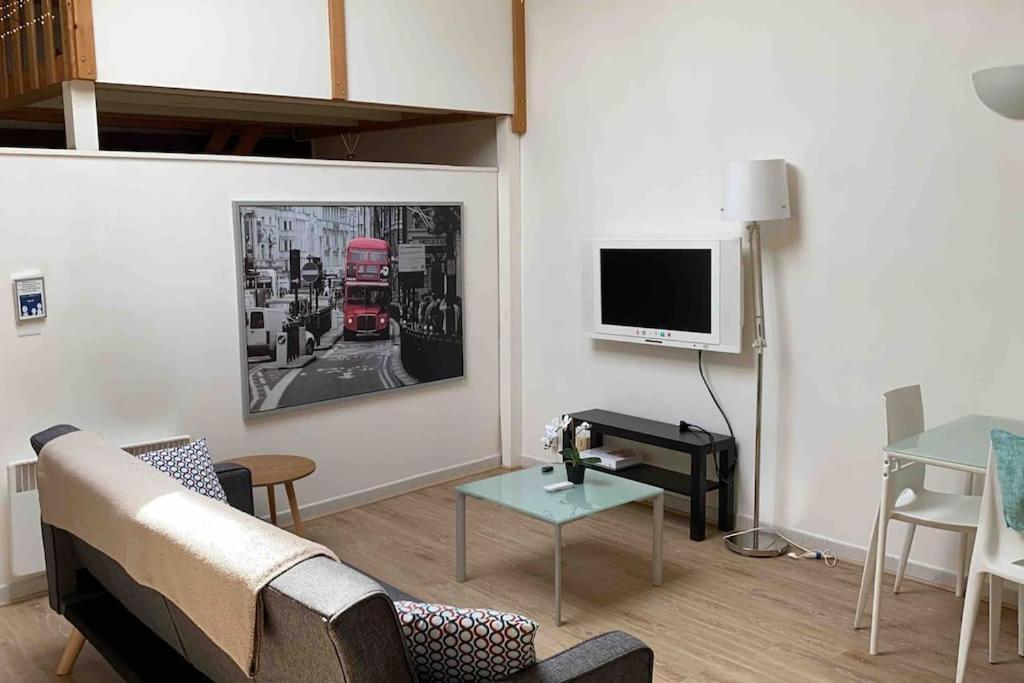 Le Saint-Lazare Appartement Au Calme Intra Muros 아비뇽 외부 사진